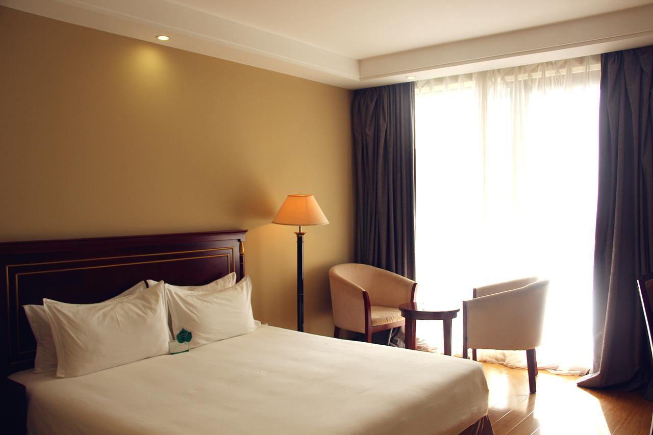 Bintumani Hotel Freetown Szoba fotó