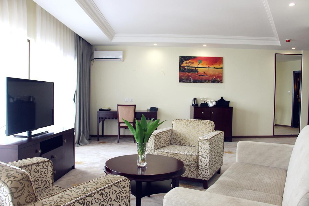 Bintumani Hotel Freetown Szoba fotó